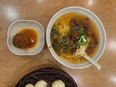 -佬钱湾仔(衣裳街店)