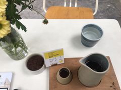 -彳亍咖啡·这里(水湾路店)