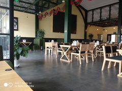 大堂-普兰达德国餐厅·德式脆皮烤猪肘·自酿啤酒(观唐店)