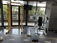 -可逸运动健身(鸿恩寺店)