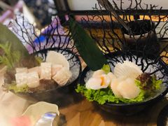 -湊湊火锅·茶憩(杭州湖滨银泰in77店)