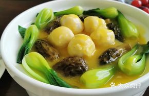 Braised Abalone Sauce Squid Balls Stuffed with Morel Mushrooms