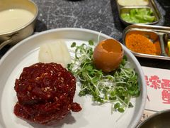 -草家酱蟹炭火烤肉店(珲春南路二店)