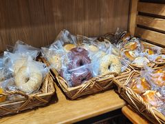 -yeast面包店