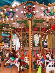 -莫莉幻想儿童乐园(武汉保利广场店)