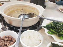 -渝君重庆火锅(嘉宾路店)