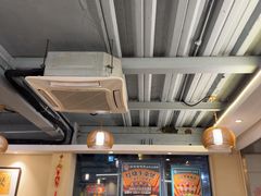 -胡须佬鸡煲四季火锅店(石厦西村直营店)