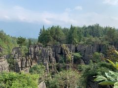 -梭布垭石林景区