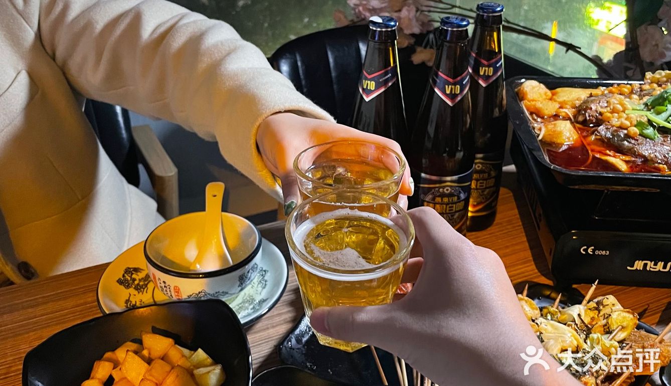 人均30和朋友来农院路浅喝一下欣赏夜景🌃