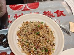 -肥肥虾庄·金牌油焖大虾(杨园滨江时代walk店)