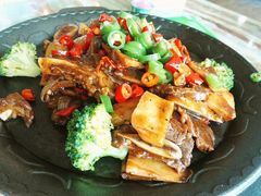 黑椒牛仔骨-椿记烧鹅(北门店)
