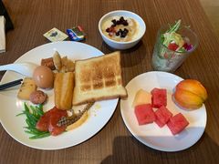 -西安大雁塔科技大学地铁站亚朵酒店