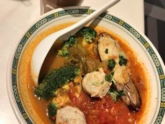 番茄酸辣汤米线-石板街港澳冰室(天环店)