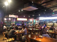 大堂-马路牙子地桌烤肉(工体店)