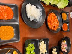 -肉甲韩国木炭烤肉(新壹街1店)
