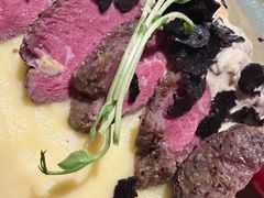 -JINNS锦时 steak&pizza(浸信会礼拜堂旧址店)