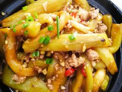 肉末茄子煲-毛家湘菜馆(青海湖店)