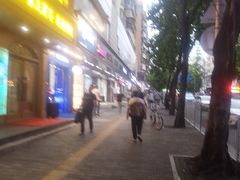 -耀光牙科(南园店)