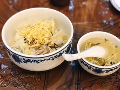 荠菜拌馄饨-勤德兴(湖滨路店)
