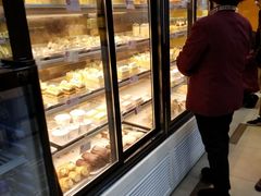 -凯司令(豫园地铁站店)