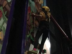 -嘿哟动霸CHUA·新潮玩运动娱乐中心·蹦床滑冰团建乐园