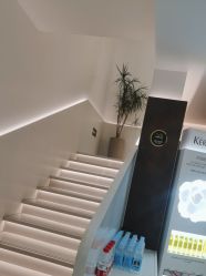 -LJOY丽锦造型·烫发染发