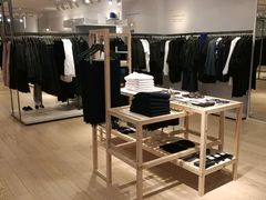 -COS(月星环球港店)