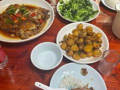 -芦茨金富饭庄·25年老字号·专做稻草鸡