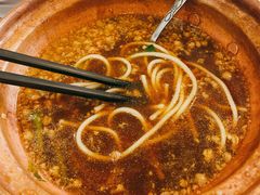 铜锅米线-88号小吃店·经典云南菜·地道纳西美食