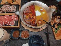 -湊湊火锅·茶憩(打浦桥日月光店)