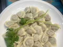 -三江源美食城