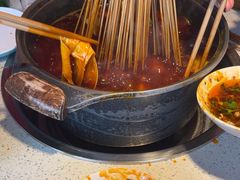 -钢管厂五区小郡肝串串香(蜀都万达店)