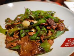 招牌小炒肉-人民公社·剁椒鱼头(平湖吾悦广场店)