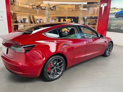 -TESLA 特斯拉(郑州正弘城体验店)
