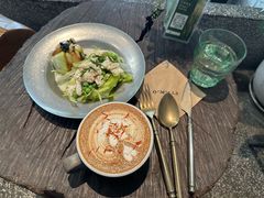 红花蜜拿铁-O'mills Sourdough Bakery&Bistro(永嘉路店)