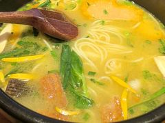 -银米·云南传统过桥米线(双廊黑金冠店)