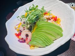 虾仁牛油果蔬菜沙拉-鸟屯(三里屯店)