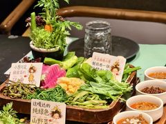 -蘸小院铁锅炖·蘸酱菜·东北菜(怀远门店)