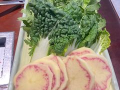 -菌之家·专业纯野生菌火锅·特色炒菌