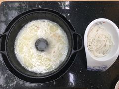 -飞虎过桥米线(翠湖店)