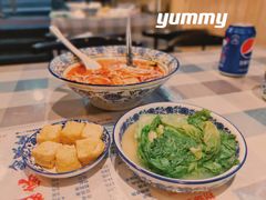 -小蛮妞家螺蛳粉(凯旋路店)