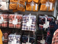 -优衣库(东莞天和City店)