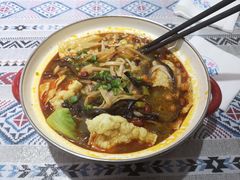 -丽丽三鲜螺蛳粉(田林路店)