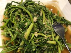 -The Dishes Seafood & Restaurant