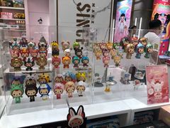 -泡泡玛特POPMART(蓝色港湾店)