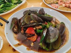 -鹏城人家海鲜酒家·23年老字号(较场尾店)