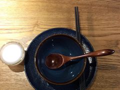 餐具摆设-麦麦山云南菜(复地活力城店)