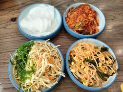 -明洞阿姨·韩式酱蟹烤肉·创意料理(方庄店)