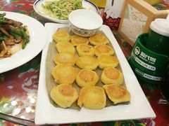 -闯关东东北农家菜(崂山石老人店)