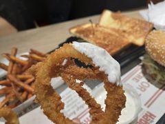 -The Habit Burger Grill 哈比特汉堡(爱琴海店)
